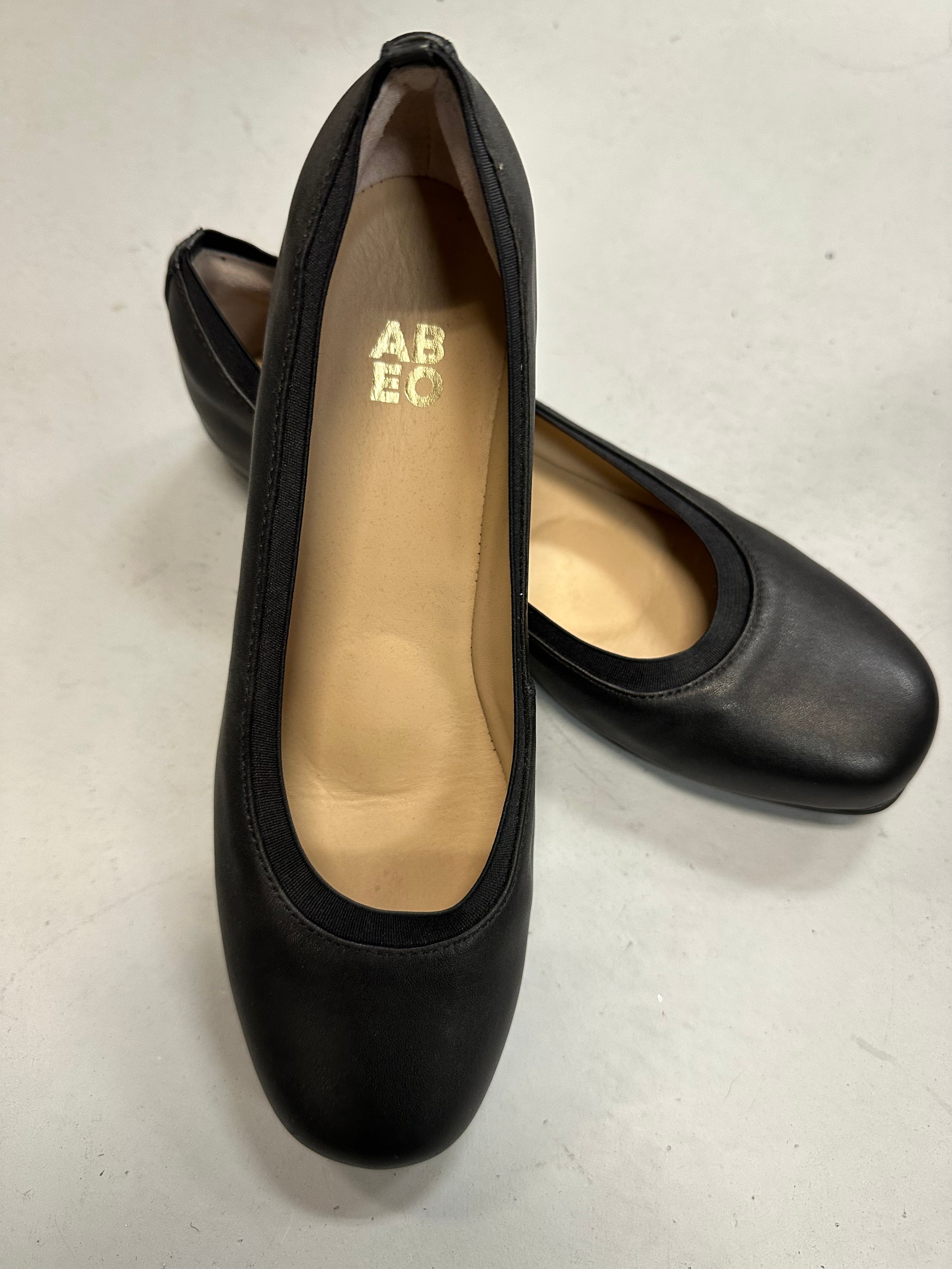 ABEO Women’s Cadence Ballet Metatarsal Orthotic Flats Sz 7.5