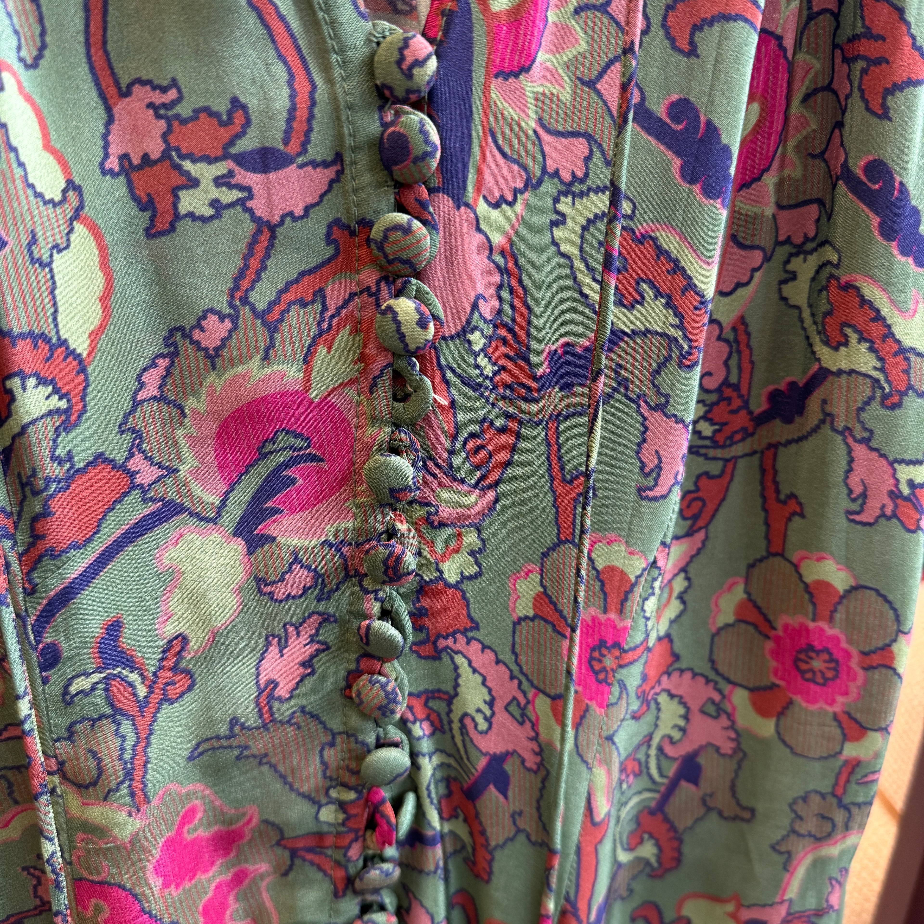 LOVE THE LABEL GREEN FLORAL PRAIRE DRESS MEDIUM